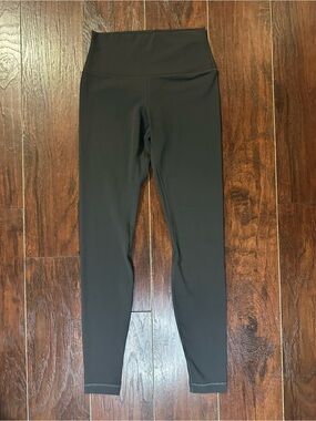 Lululemon Align Size 6 High-Rise Pant 28"
Graphite Grey